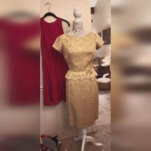 Gorgeous vintage cocktail dress.